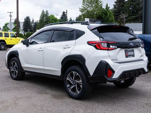 Used 2024 Subaru Crosstrek 2.0i Premium AWD/4WD image 4