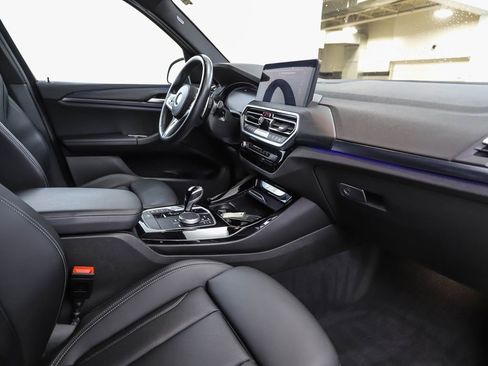 Certified 2024 BMW X3 xDrive30i w/ Premium Package image 30