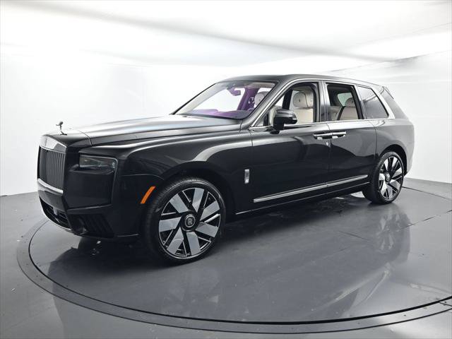 Certified 2025 Rolls-Royce Cullinan AWD/4WD image 1