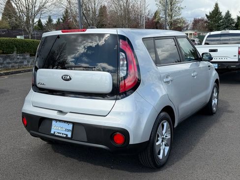 Used 2018 Kia Soul FWD image 8