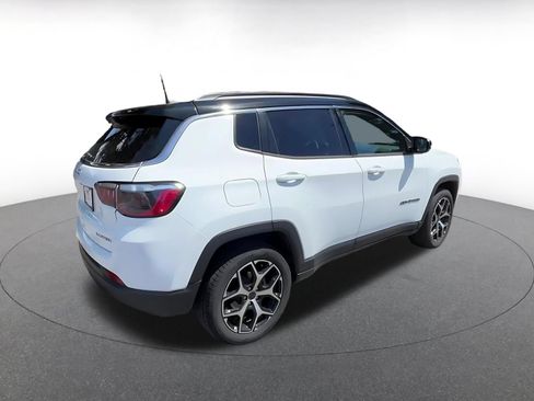 Used 2025 Jeep Compass Limited AWD/4WD image 14