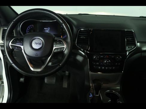 Used 2022 Jeep Grand Cherokee Laredo X image 16