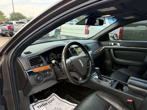 Used 2016 Lincoln MKS FWD image 6