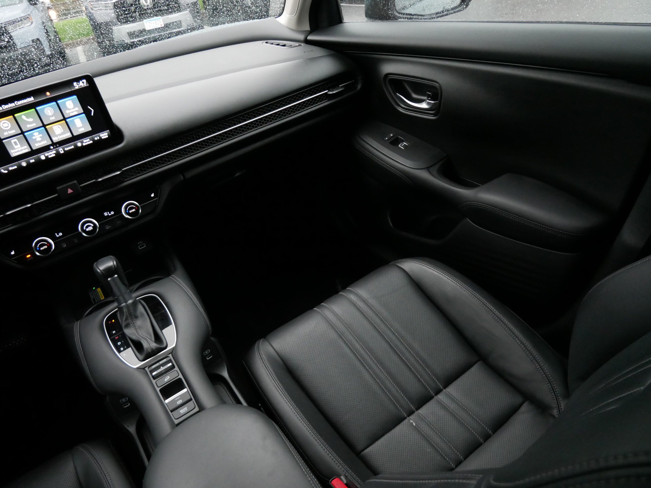Used 2024 Honda HR-V EX-L image 11