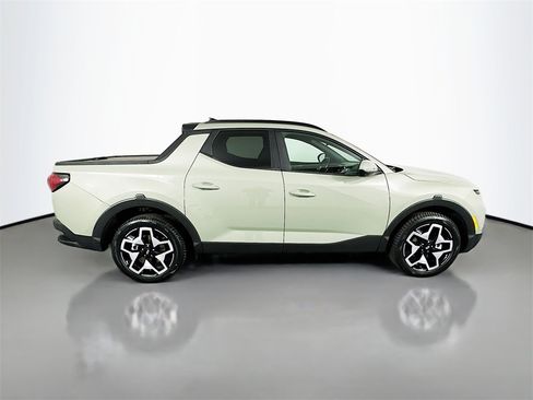 Used 2022 Hyundai Santa Cruz Limited image 8