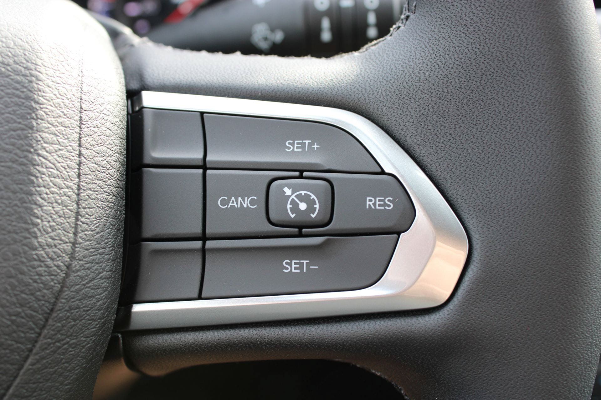 New 2026 Jeep Compass Latitude AWD/4WD image 27