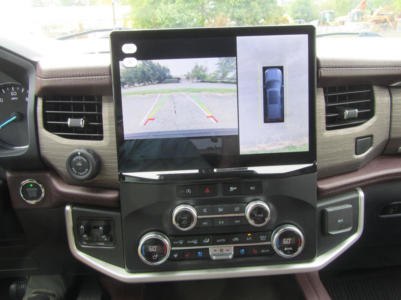 Used 2023 Ford Expedition Max Limited AWD/4WD image 15