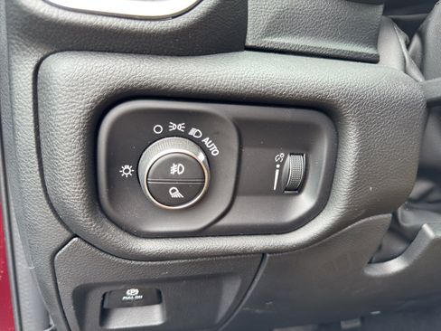 Used 2023 RAM 1500 Big Horn AWD/4WD image 25