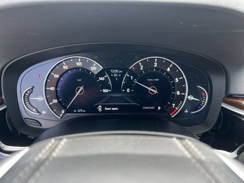 Used 2017 BMW 530i xDrive AWD/4WD image 36