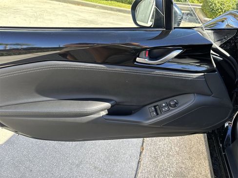 New 2025 MAZDA MX-5 Miata Grand Touring image 39