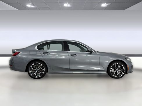 Used 2025 BMW 330i Sedan RWD image 8