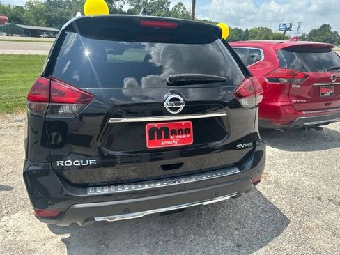 Used 2019 Nissan Rogue SV w/ Premium Package AWD/4WD image 6