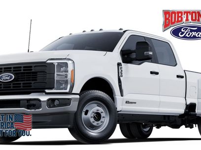 New 2025 Ford F350 XL w/ XL Chrome Package