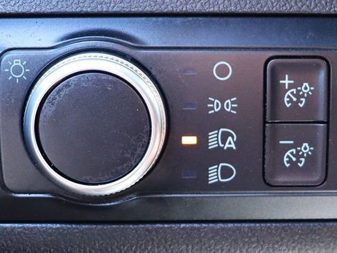 Used 2022 Ford Escape SE image 41