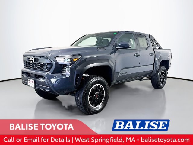 Used 2025 Toyota Tacoma TRD Off-Road AWD/4WD image 1