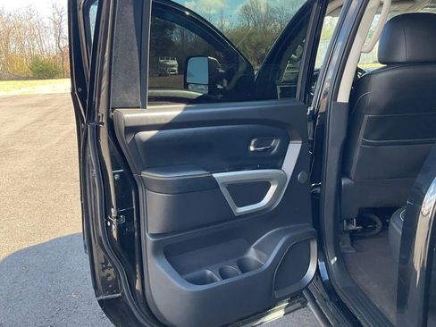 Used 2019 Nissan Titan PRO-4X w/ Pro-4x Utility Package image 58