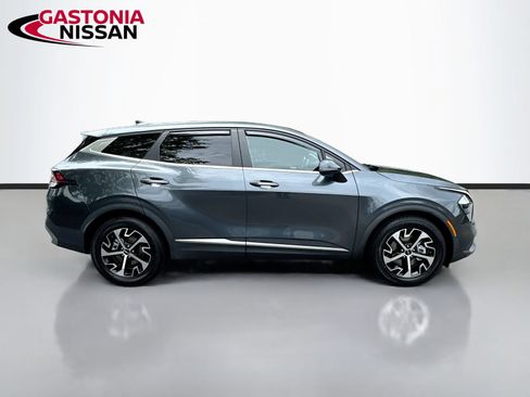 Used 2023 Kia Sportage EX FWD image 9