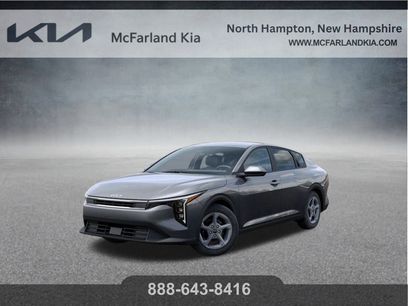 New 2025 Kia K4 LXS