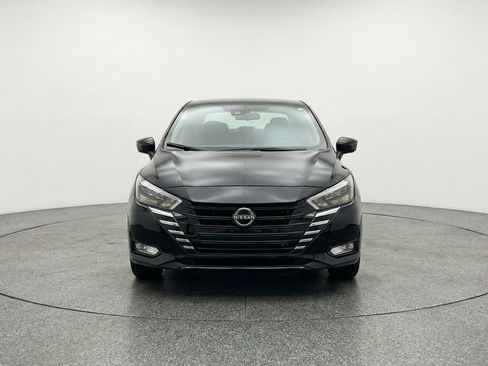 Used 2025 Nissan Versa SV image 2
