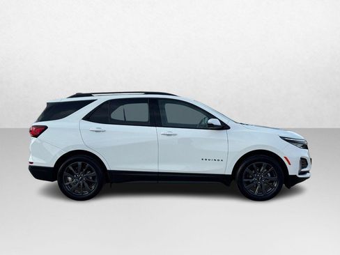 Used 2024 Chevrolet Equinox RS w/ RS Leather Package image 2