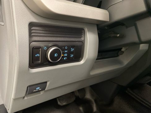 New 2026 Ford F250 XL w/ XL Chrome Package image 16