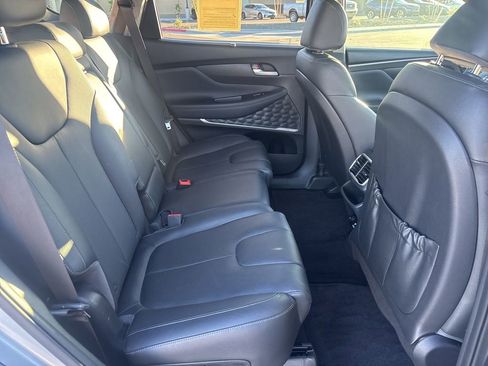 Used 2019 Hyundai Santa Fe FWD image 15