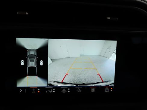 Used 2024 GMC Sierra 1500 Denali w/ Denali Reserve Package AWD/4WD image 13