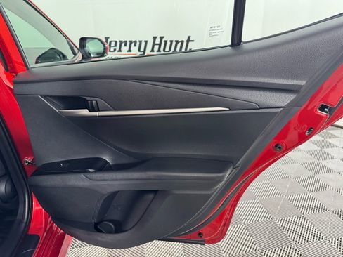 Used 2025 Toyota Camry LE image 27