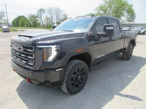 New 2026 GMC Sierra 2500 AT4 w/ AT4 Premium Plus Package image 10