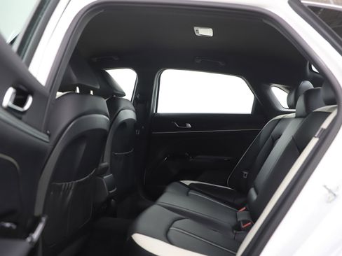 Used 2025 Kia K5 GT-Line image 16