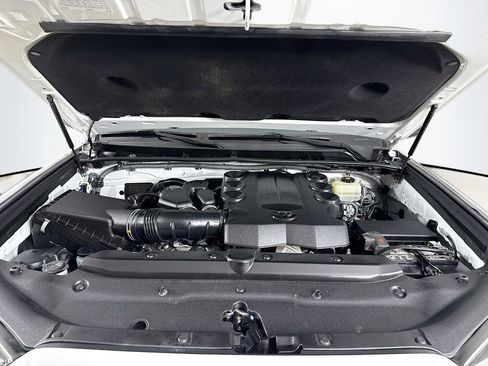 Certified 2017 Toyota 4Runner SR5 image 32