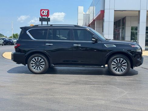 Used 2023 Nissan Armada SL w/ Midnight Edition Package AWD/4WD image 2