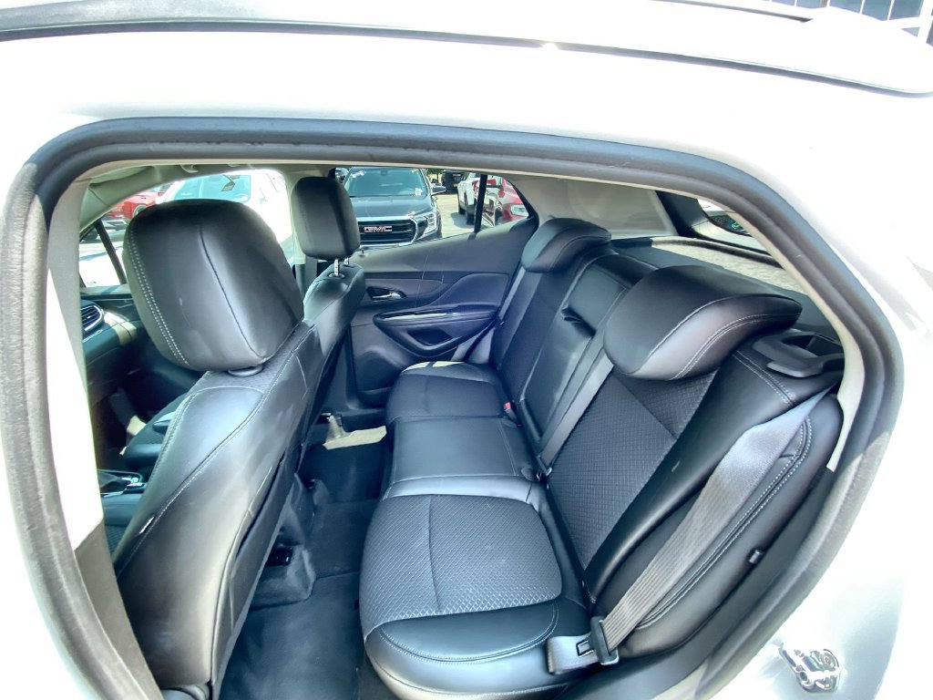 Certified 2022 Buick Encore Preferred AWD/4WD image 16