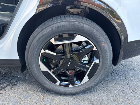 New 2026 Kia Sportage SX image 20