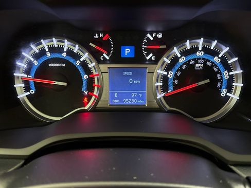 Used 2019 Toyota 4Runner Limited AWD/4WD image 15