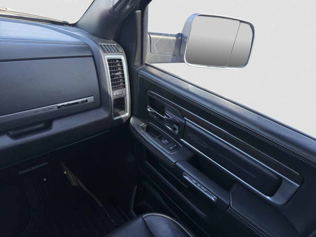 Used 2018 RAM 3500 Laramie Longhorn AWD/4WD image 25