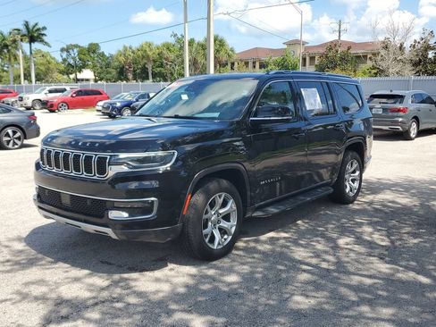 Used 2022 Jeep Wagoneer Series II AWD/4WD image 10