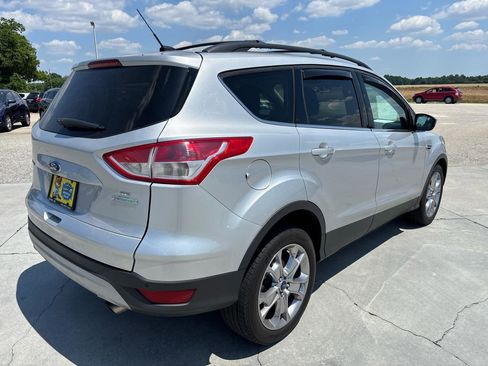 Used 2014 Ford Escape SE w/ Equipment Group 201A FWD image 4