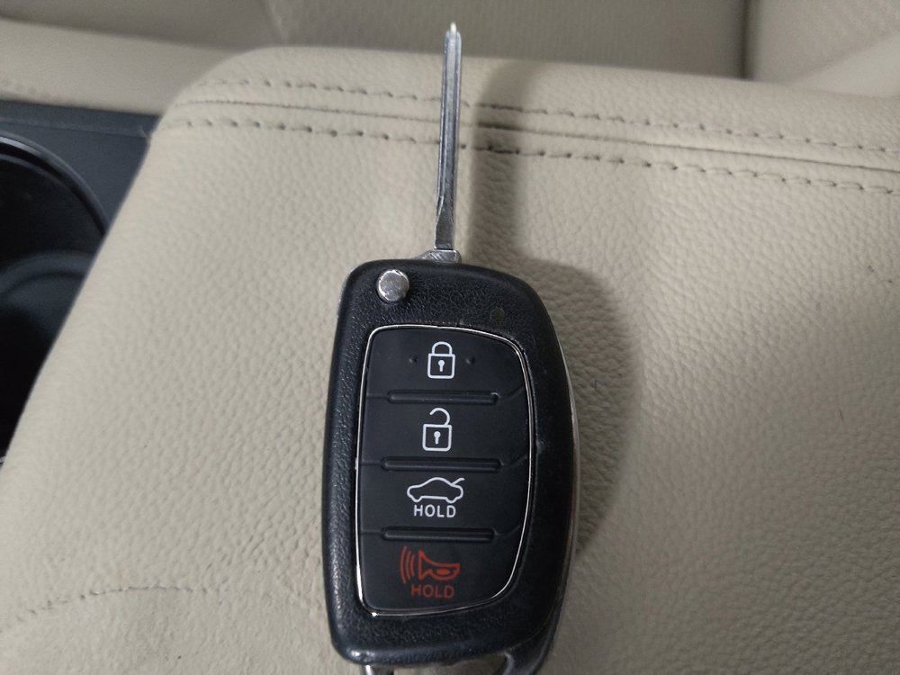 Used 2017 Hyundai Sonata SE FWD image 32