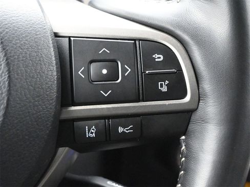 Used 2022 Lexus RX 350L Premium image 9