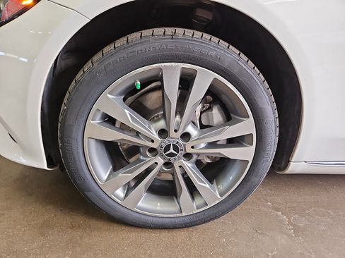 Used 2020 Mercedes-Benz C 300 C 300 image 21