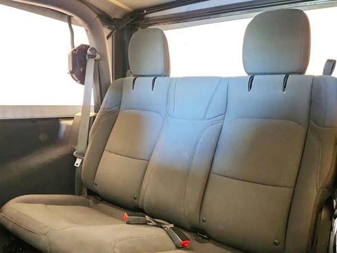 Used 2018 Jeep Wrangler Sport image 27