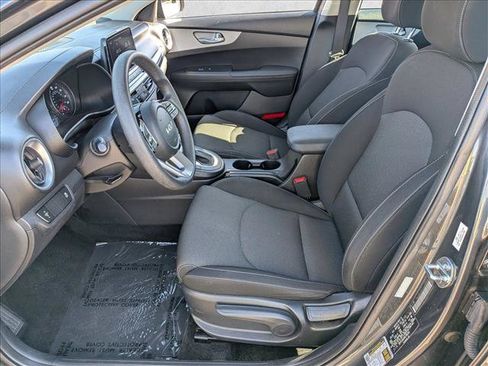 Used 2024 Kia Forte LXS FWD image 21