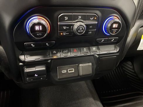 Used 2019 Chevrolet Silverado 1500 RST w/ True North Edition image 13