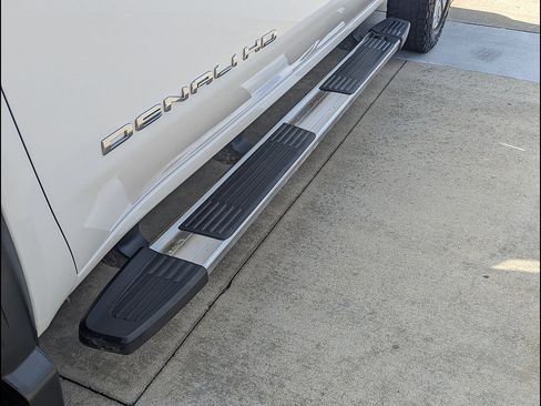 Used 2021 GMC Sierra 3500 Denali w/ Denali Ultimate Package AWD/4WD image 14