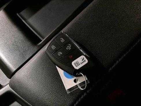 Certified 2024 GMC Sierra 1500 SLE w/ Preferred Package image 29