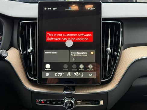 New 2026 Volvo XC60 B5 Plus w/ Protection Package Premier image 8