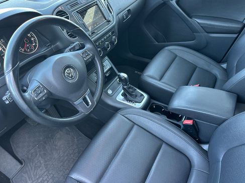 Used 2017 Volkswagen Tiguan Wolfsburg Edition FWD image 9