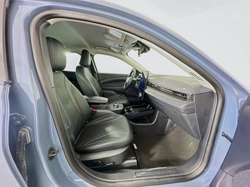 Used 2024 Ford Mustang Mach-E Premium image 29