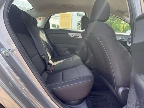 Used 2024 Kia Forte LXS FWD image 17